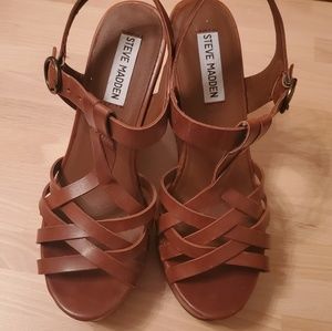 Steve Madden brown wedge shoes